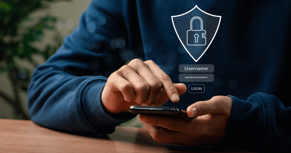 Pessoa acessando aplicativo seguro em smartphone, com ícone de cadeado e tela de login, ilustrando a aplicação do modelo de segurança zero trust